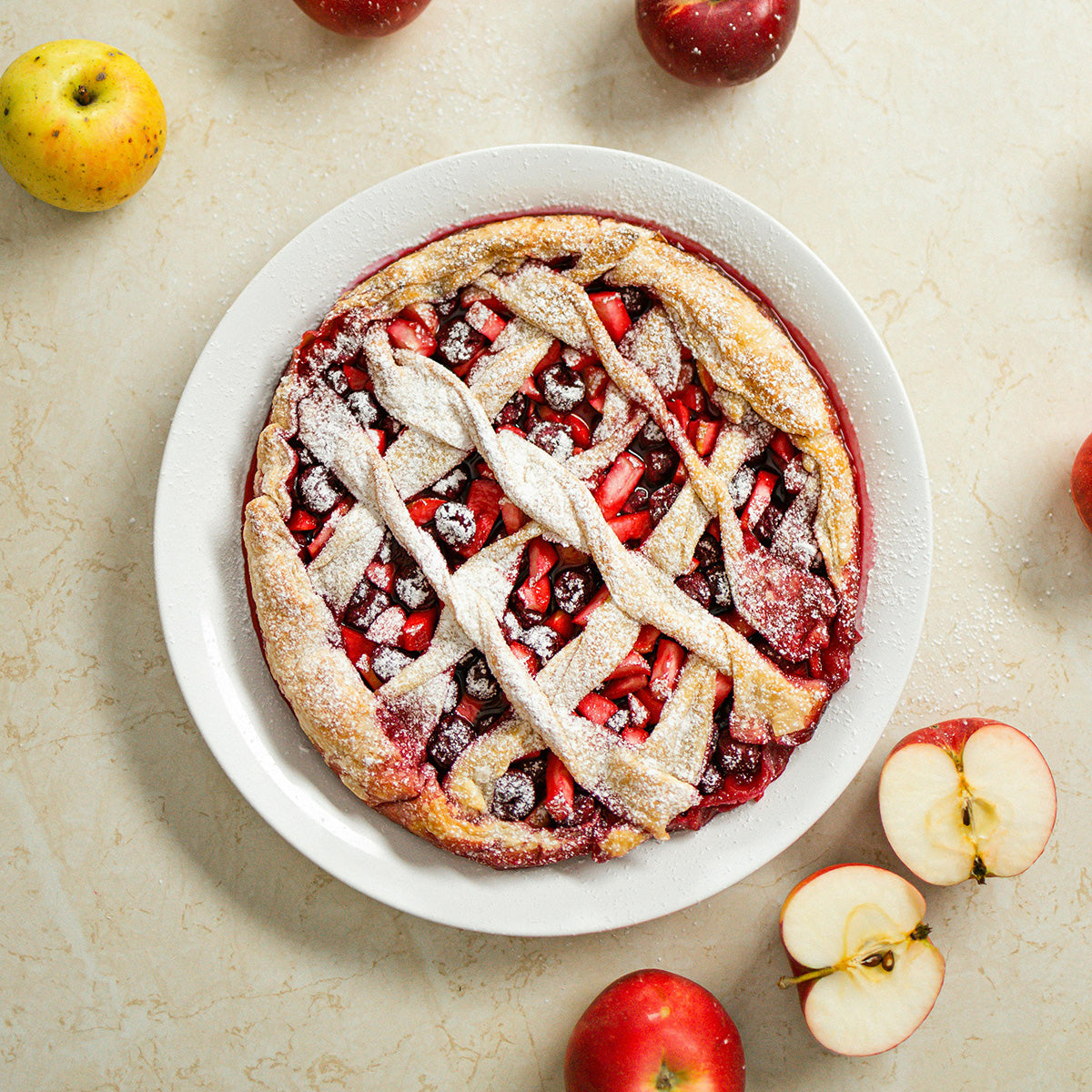 Classic apple & berry lattice pie 🍎 🥧